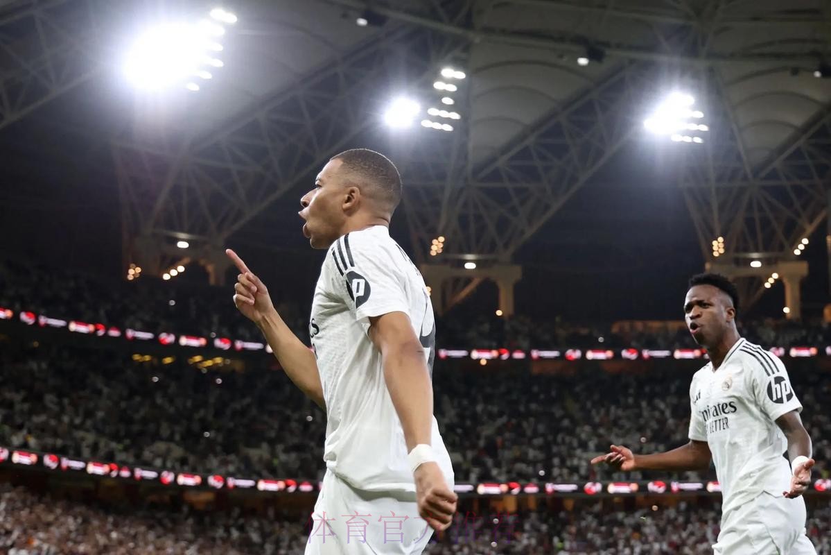 感动!27岁姆巴佩做“SIU”庆祝动作致敬C罗:他是榜样+皇马GOAT 感动!27岁姆巴佩做“SIU”庆祝动作致敬C罗:他是榜样+皇马GOAT